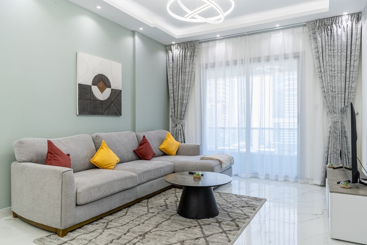 Dubai Marina - 2BHK Luxurious Apartment